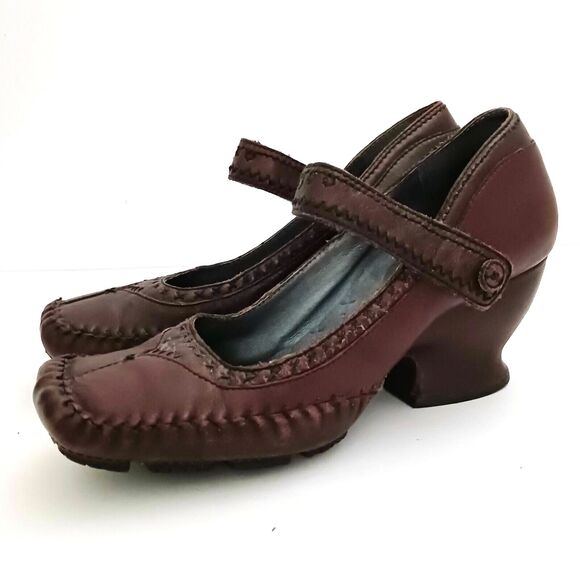 Indigo by Clarks Shoes - Indigo by Clarks Mary Jane Brown Leather Square Toe Curved Heel Sz 8.5